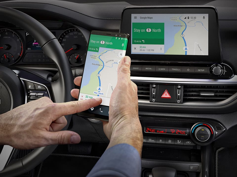 أندرويد أوتو وأبل كار بلاي