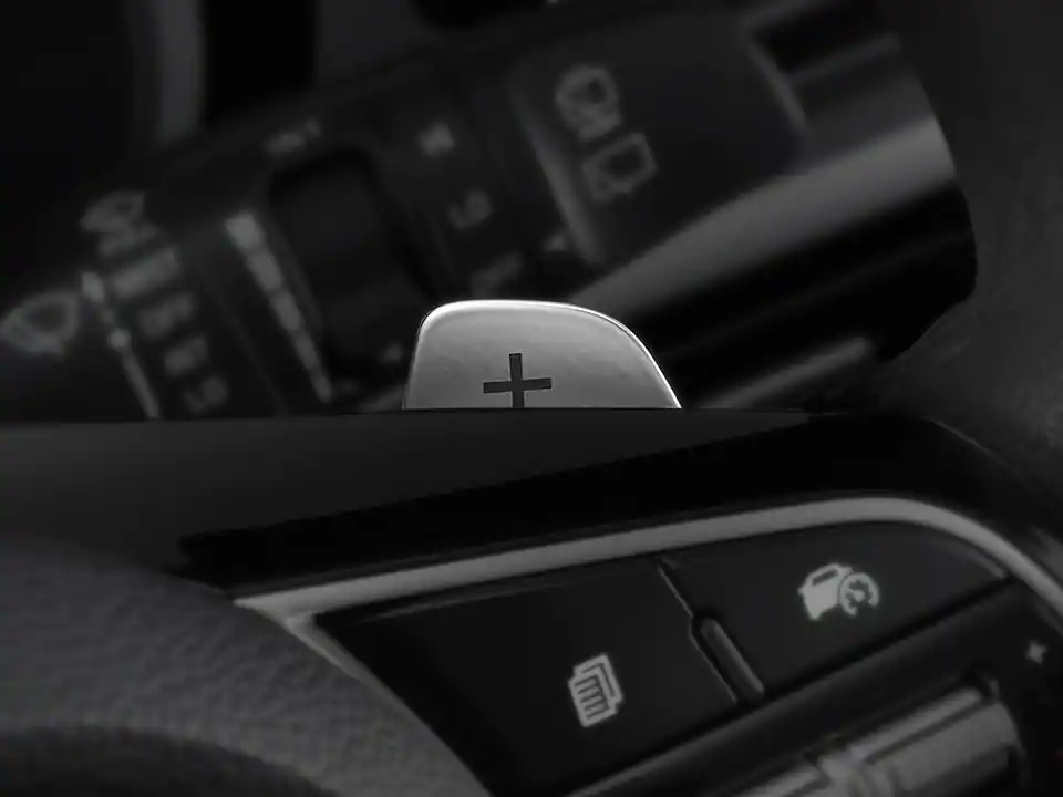 أذرع للتحكم في السرعات