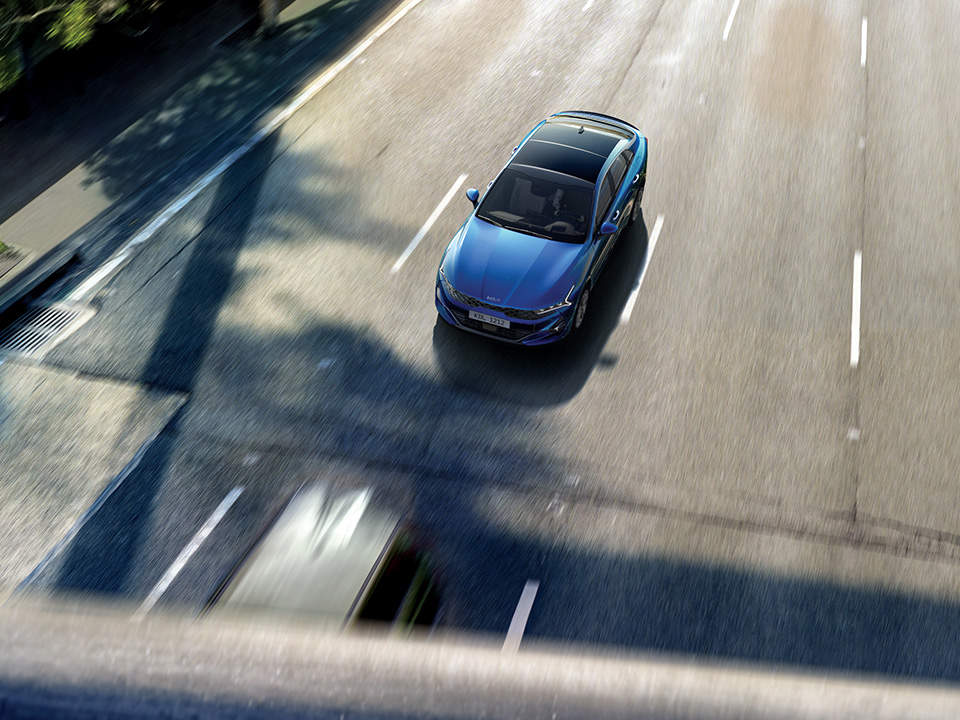 التحكم الذكي في السرعة (SCC) 