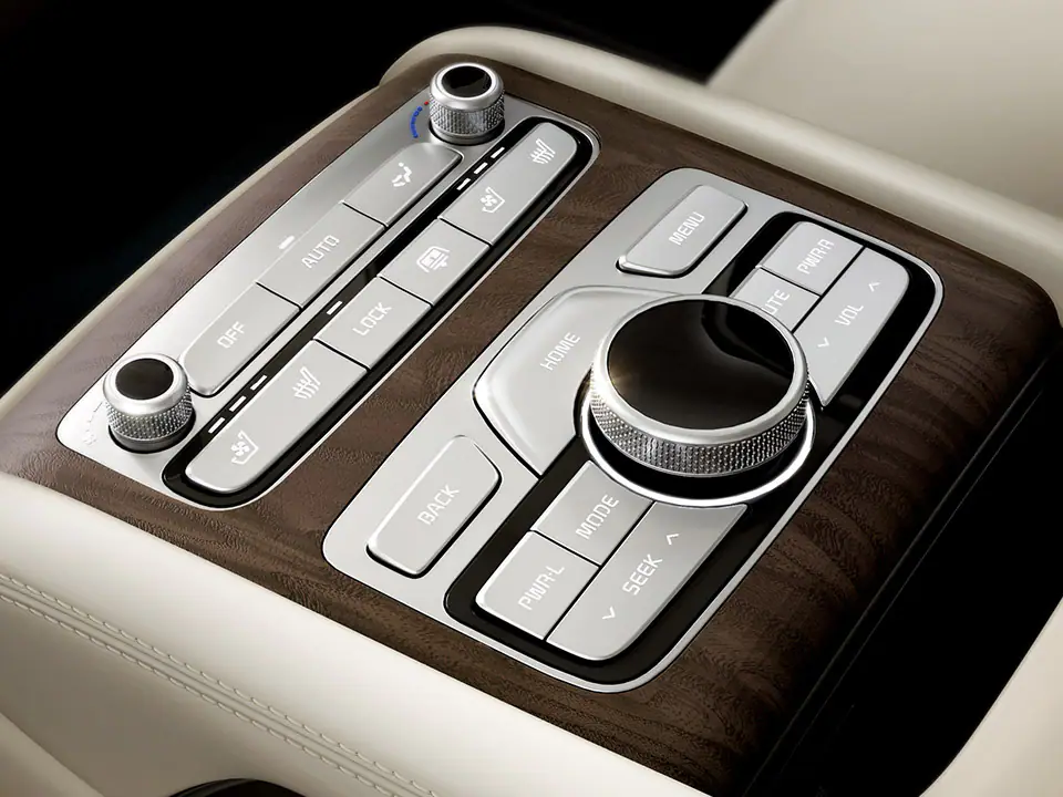 مسند الذراع الخلفي مع ريموت تحكم عن بعد و التحكم المناخ