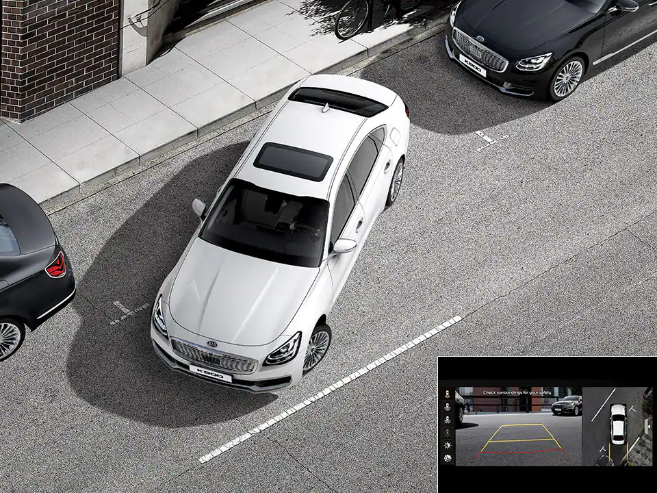 نظام مراقبة الرؤية المحيطية مع إرشادات وقوف السيارة (SVM)