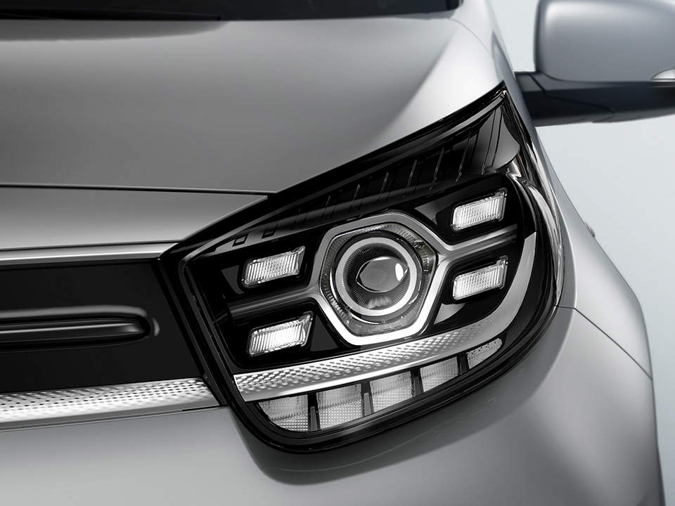 Projection headlamps with DRL