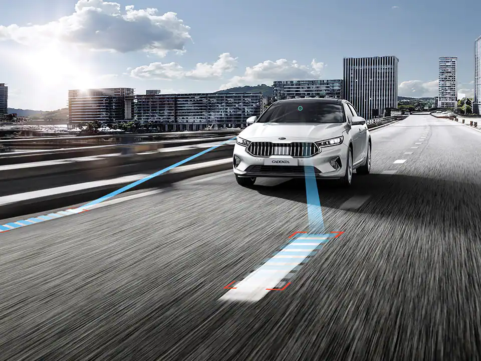 Lane Keeping Assist (LKA)